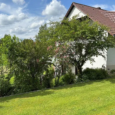 Ruhige Mit Terrasse Fuer 2 Personen