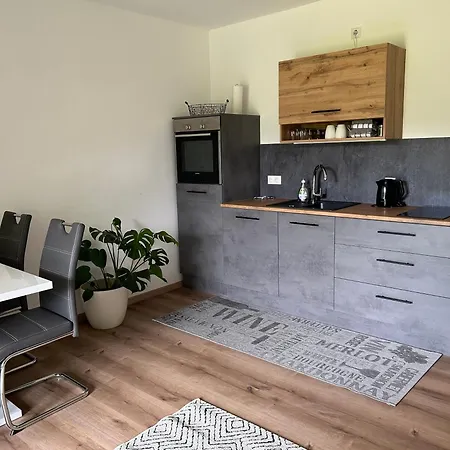 Ruhige Mit Terrasse Fuer 2 Personen Vohenstrauss