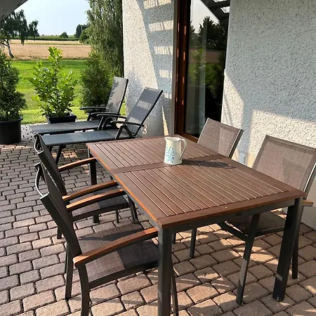 Lejlighed Ruhige Mit Terrasse Fuer 2 Personen *